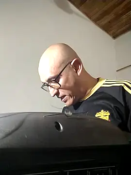 Snapshot of jorge406 chatting on November 16, 2025, 9:31 pm jorge406 online show from November 16, 2025, 9:31 pm