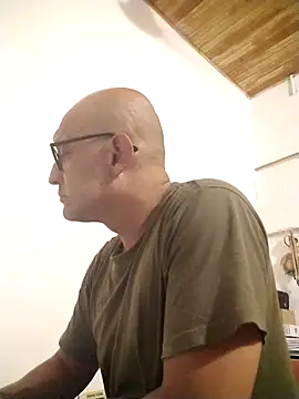 Snapshot of jorge406 chatting on December 1, 2025, 1:32 am jorge406 online show from December 1, 2025, 1:32 am