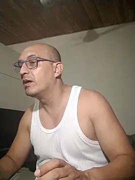 Snapshot of jorge406 chatting on February 17, 2026, 11:33 pm jorge406 online show from February 17, 2026, 11:33 pm