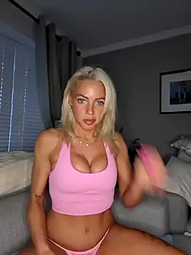 Bellarose xx online show from May 18, 2026, 8:03 pm