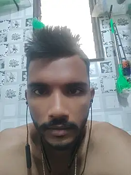 roman69 80 online show from April 26, 2026, 5:38 am