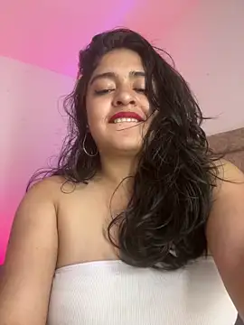 EmilyNoir1 online show from January 6, 2026, 9:07 pm