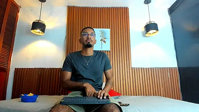 Darwin mayo online show from December 20, 2025, 11:28 am