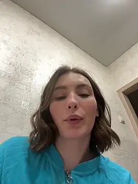 ZariaFlame online show from March 28, 2026, 11:04 pm