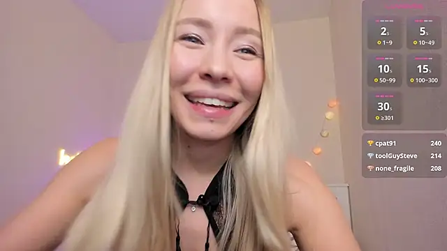 Snapshot of DanaCandy chatting on January 9, 2025, 11:02 pm DanaCandy online show from January 9, 2025, 11:02 pm