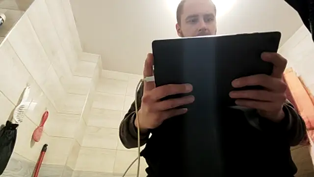 Vladyslav30 online show from December 20, 2025, 6:53 am