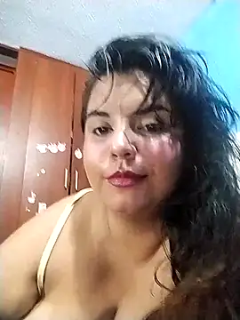 Snapshot of SamiBoobsxx chatting on September 18, 2025, 5:42 am SamiBoobsxx online show from September 18, 2025, 5:42 am