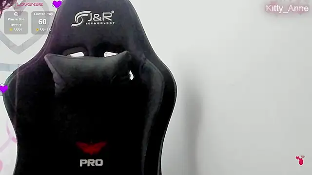 Snapshot of Kitty_Anne chatting on October 11, 2025, 11:20 am Kitty Anne online show from October 11, 2025, 11:20 am