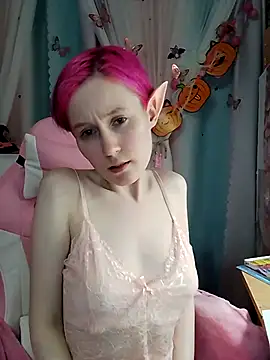 Snapshot of Fuzzy_Unicorn chatting on October 30, 2025, 6:41 pm Fuzzy Unicorn online show from October 30, 2025, 6:41 pm