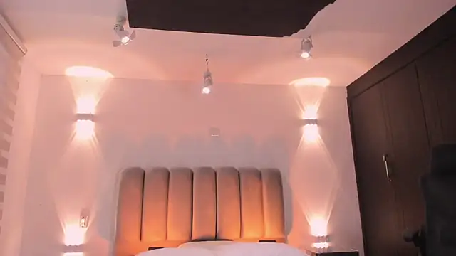 AlliceLover online show from September 26, 2025, 12:09 pm