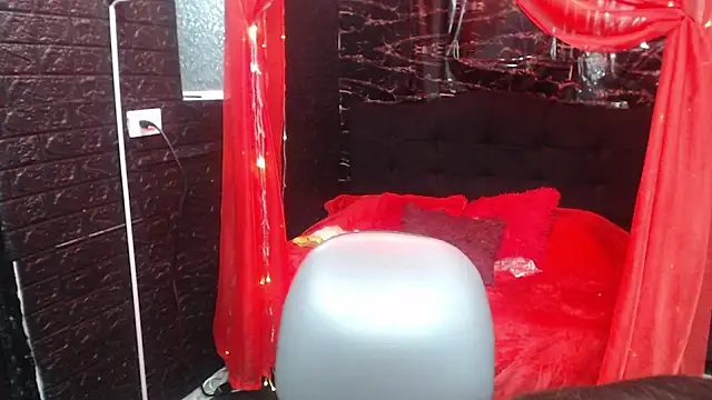 mia 778 online show from September 18, 2025, 1:24 pm