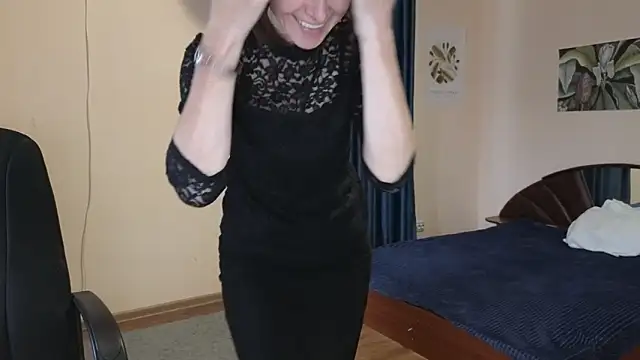 Snapshot of Lia_Tito chatting on September 18, 2025, 5:09 am Lia Tito online show from September 18, 2025, 5:09 am