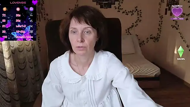 Snapshot of Lia_Tito chatting on September 23, 2025, 1:58 pm Lia Tito online show from September 23, 2025, 1:58 pm