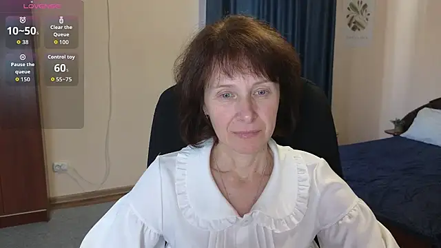 Snapshot of Lia_Tito chatting on October 11, 2025, 5:50 am Lia Tito online show from October 11, 2025, 5:50 am