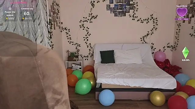 Snapshot of Lia_Tito chatting on October 14, 2025, 2:40 pm Lia Tito online show from October 14, 2025, 2:40 pm