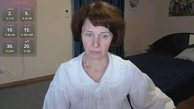 Snapshot of Lia_Tito chatting on October 27, 2025, 1:04 pm Lia Tito online show from October 27, 2025, 1:04 pm