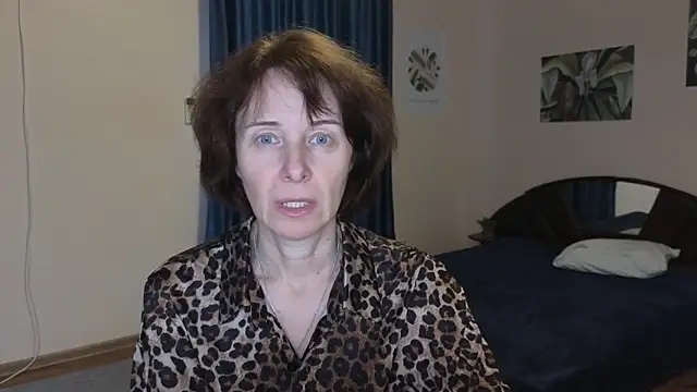 Snapshot of Lia_Tito chatting on November 22, 2025, 5:28 am Lia Tito online show from November 22, 2025, 5:28 am