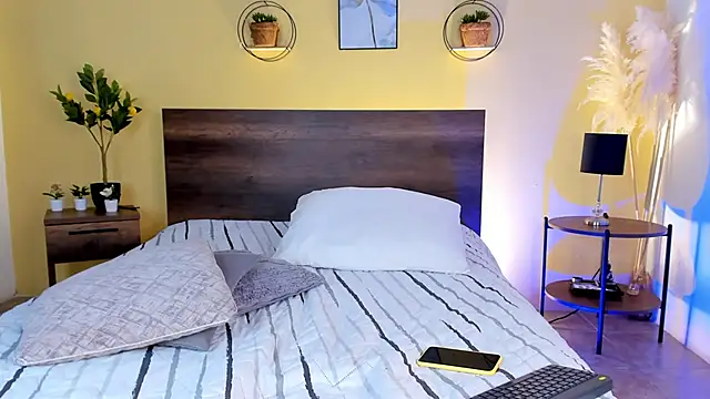 Snapshot of CamilleGrace chatting on September 26, 2025, 12:53 pm CamilleGrace online show from September 26, 2025, 12:53 pm