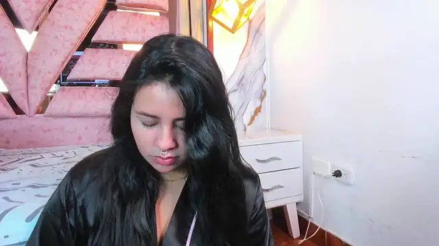 Snapshot of SamaelAndLilitt chatting on October 20, 2025, 9:32 am SamaelAndLilitt online show from October 20, 2025, 9:32 am