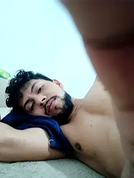 Snapshot of ArturrAlvs chatting on April 7, 2026, 5:08 am ArturrAlvs online show from April 7, 2026, 5:08 am