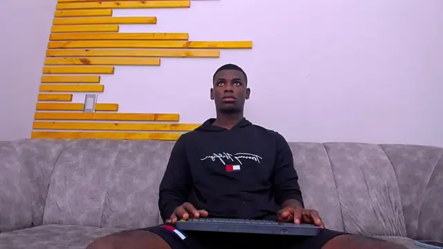 Snapshot of latin_night chatting on September 24, 2025, 1:25 pm latin night online show from September 24, 2025, 1:25 pm