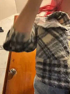 Snapshot of Karen18_boobs chatting on September 26, 2025, 2:48 am Karen18 boobs online show from September 26, 2025, 2:48 am