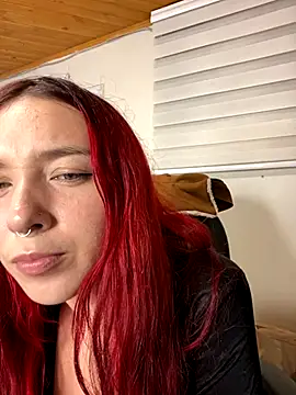 Snapshot of Karen18_boobs chatting on October 10, 2025, 1:04 am Karen18 boobs online show from October 10, 2025, 1:04 am