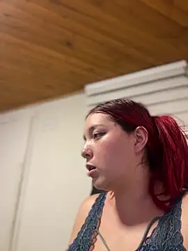 Snapshot of Karen18_boobs chatting on December 16, 2025, 2:49 am Karen18 boobs online show from December 16, 2025, 2:49 am