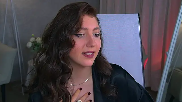 Snapshot of Mary_Miiller chatting on October 23, 2025, 9:41 am Mary Miiller online show from October 23, 2025, 9:41 am