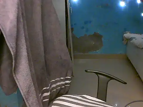 RENUKA RAJPUT online show from April 5, 2026, 6:38 pm