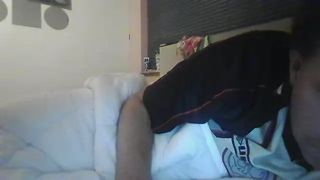 Snapshot of JasperGeil chatting on September 16, 2025, 3:18 am JasperGeil online show from September 16, 2025, 3:18 am