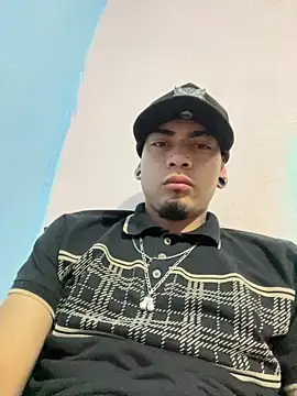 Ricardo2334 online show from February 28, 2026, 4:35 am