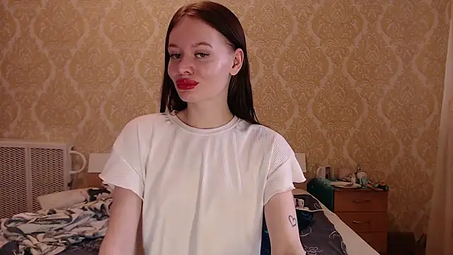 Snapshot of Kitkaat00 chatting on October 30, 2025, 11:11 am Kitkaat00 online show from October 30, 2025, 11:11 am