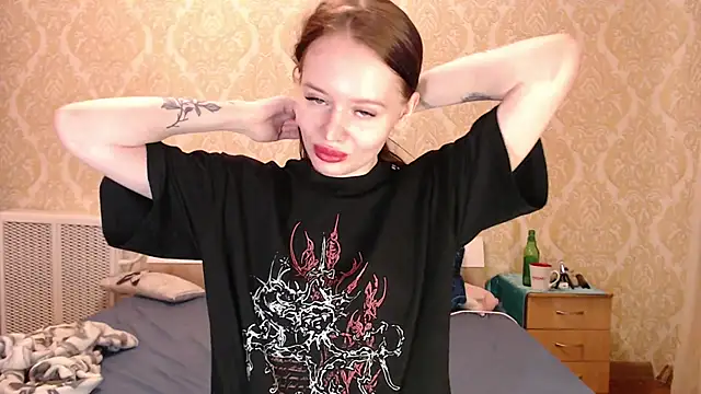 Snapshot of Kitkaat00 chatting on November 11, 2025, 12:49 pm Kitkaat00 online show from November 11, 2025, 12:49 pm