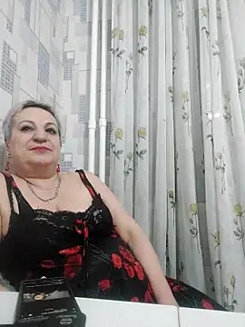 StarNicole online show from November 4, 2025, 6:18 pm