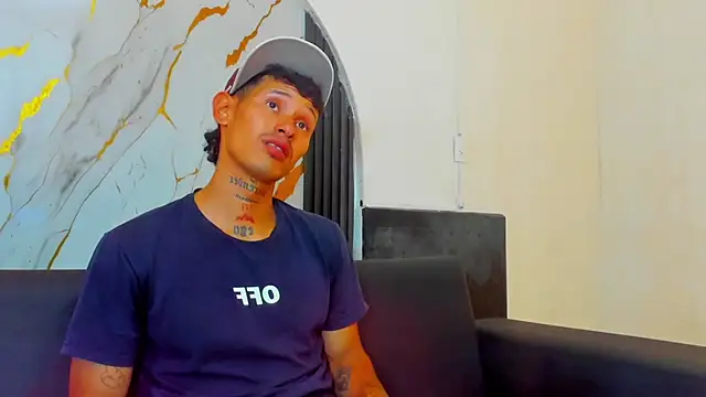 Snapshot of Asthondream_ chatting on November 30, 2025, 2:32 pm Asthondream online show from November 30, 2025, 2:32 pm