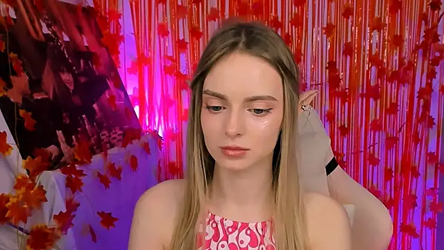 JuliaBrewwer online show from October 30, 2025, 12:39 pm