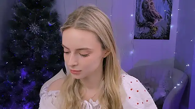 JuliaBrewwer online show from January 13, 2026, 2:55 pm