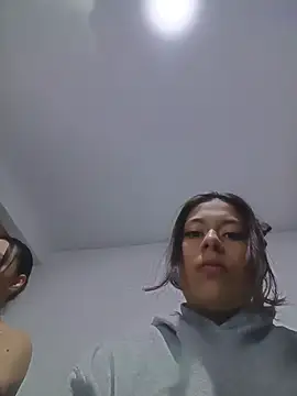 coonyhillss online show from June 7, 2026, 3:32 am