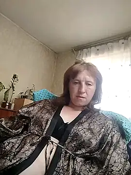 Flower2931 online show from May 11, 2026, 7:58 am