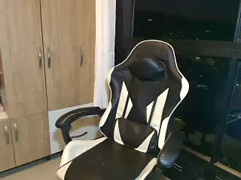 max love255 online show from March 4, 2026, 11:22 pm