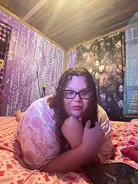 Snapshot of Fatpussybigass chatting on May 26, 2026, 2:29 am Fatpussybigass online show from May 26, 2026, 2:29 am