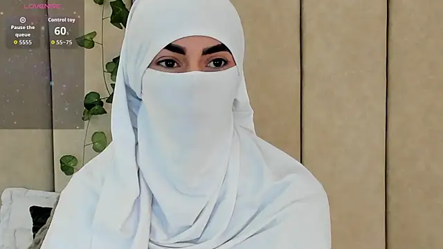  Zahiira  online show from October 2, 2025, 12:01 pm