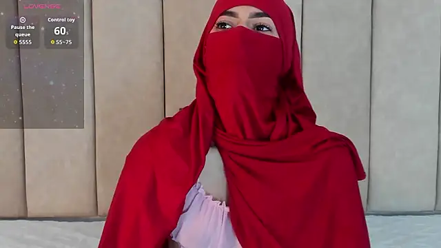 Snapshot of _Zahiira_ chatting on February 3, 2026, 12:21 pm Zahiira online show from February 3, 2026, 12:21 pm