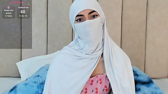 Snapshot of _Zahiira_ chatting on March 3, 2026, 12:33 pm Zahiira online show from March 3, 2026, 12:33 pm