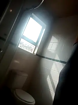 Snapshot of Thasdwn23 chatting on October 19, 2025, 6:58 am Thasdwn23 online show from October 19, 2025, 6:58 am