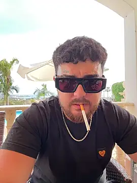 MrSavagexx online show from April 16, 2026, 1:12 pm