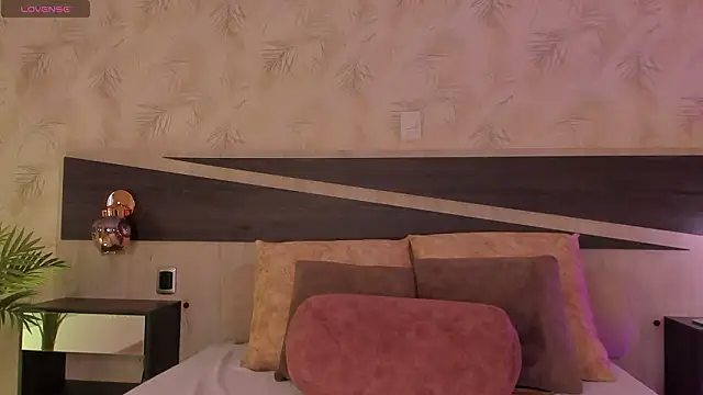 dana hazze online show from March 12, 2026, 5:13 am