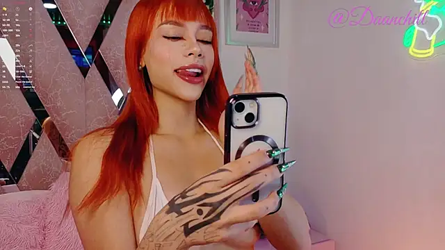 ScarlettRusso1 online show from September 28, 2025, 12:21 pm