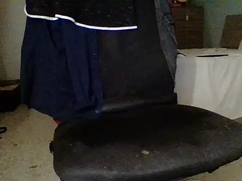 Snapshot of KalendaXL chatting on September 9, 2025, 12:43 am KalendaXL online show from September 9, 2025, 12:43 am